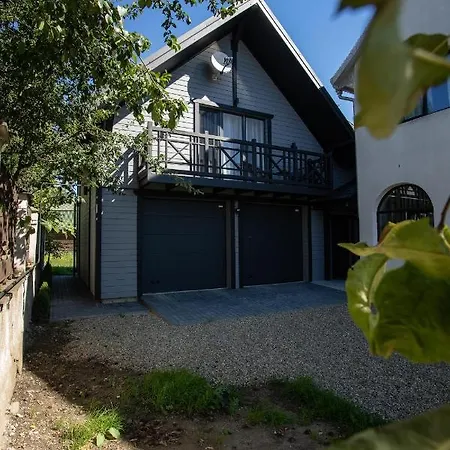 Garage *