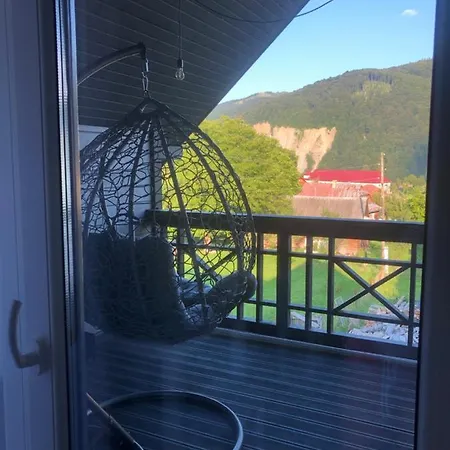 Garage アパート ヤレムチャ