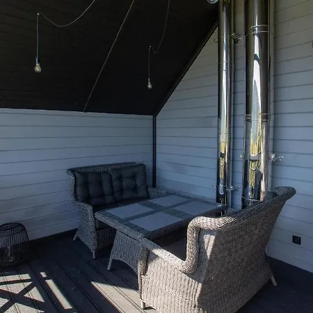 Apartament Garage *